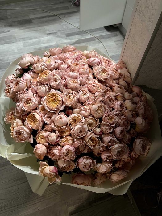 Продам свежие цветы б/у