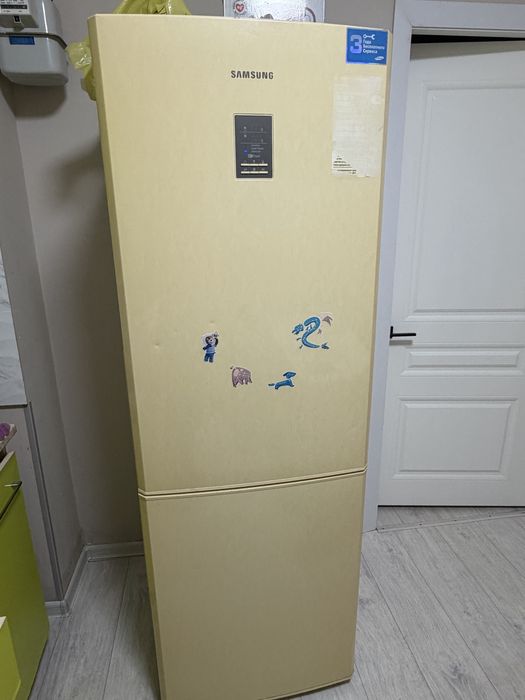 Продаётся холодильник