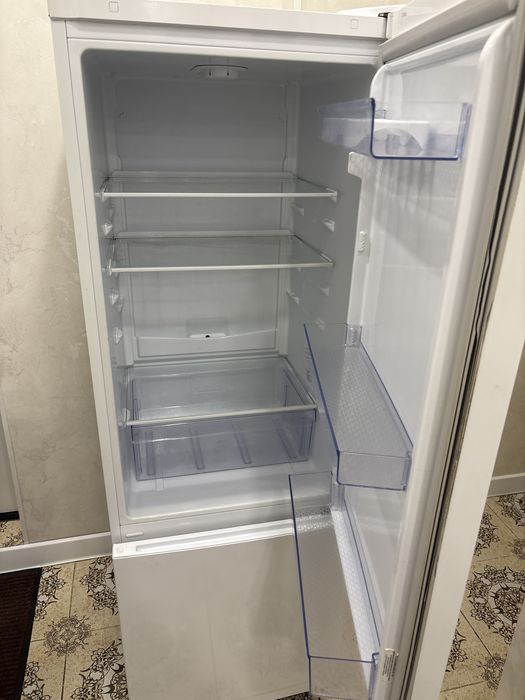 Продается холодильник