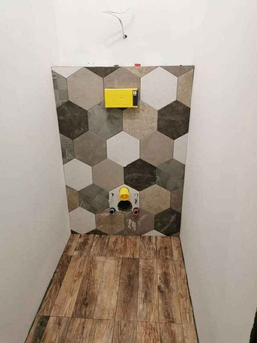 Лепена на плочки (фаянс), строителни услуги до ключ.