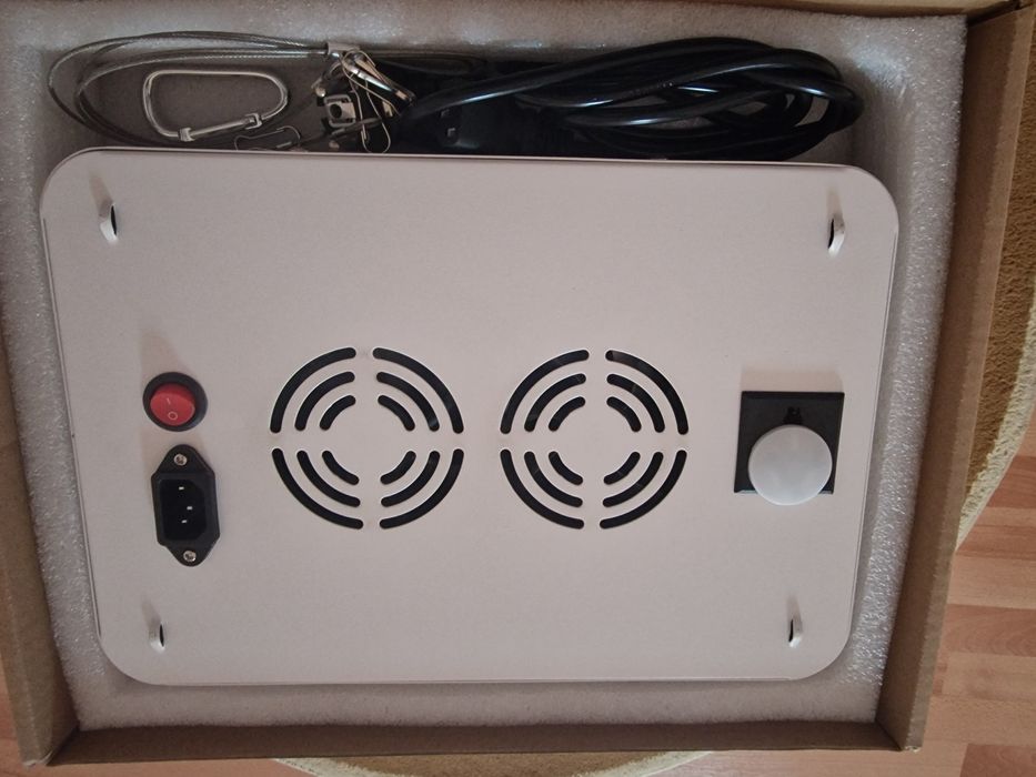 Lampa pentru cresterea plantelor cu spectru complet - 100 LED-uri UV s