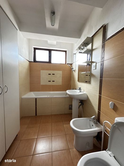 Ap. 3 camere , parcare subterana , contract anaf - Complex Studentesc