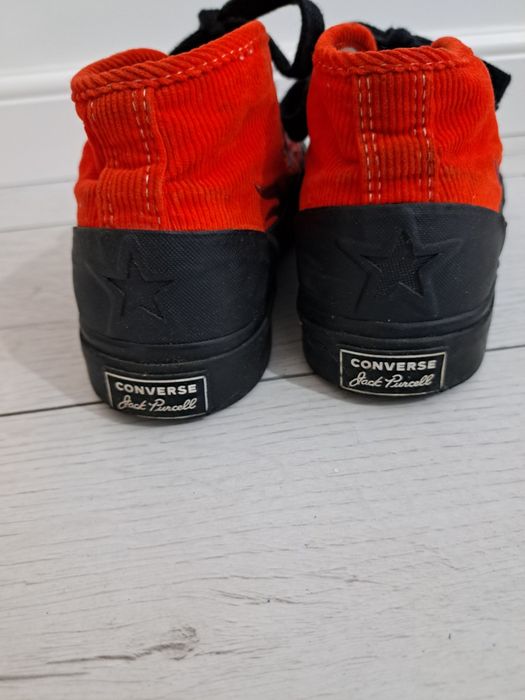 Tenesi converse marimea 39 40 cu 25 cm