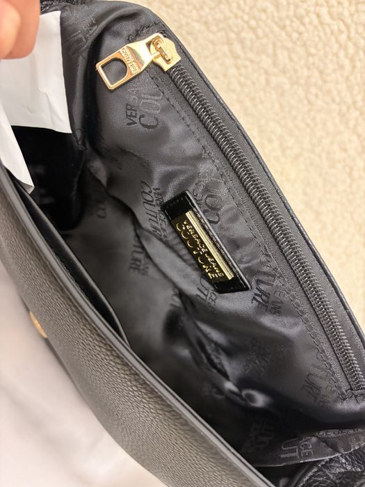 Geanta Versace cu eticheta