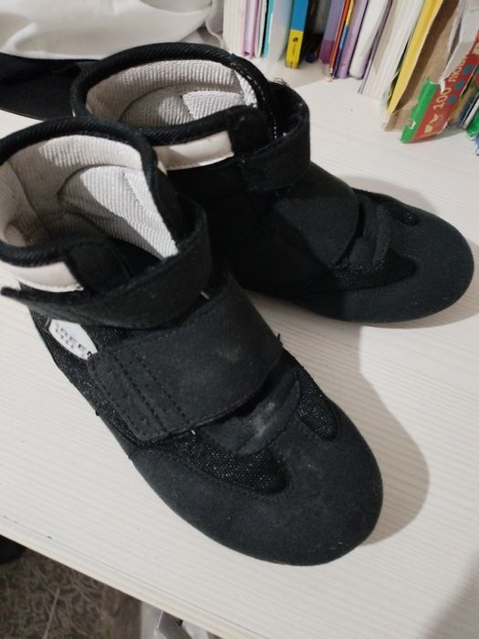 Продам борцовки 30 размер