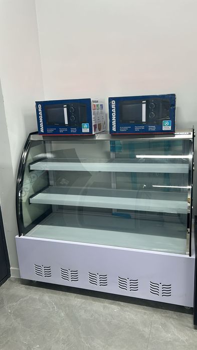 Распродажа! Кондитерская витрина .