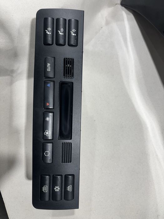 Управление за климатроник на бмв е46 2.0d 136кс