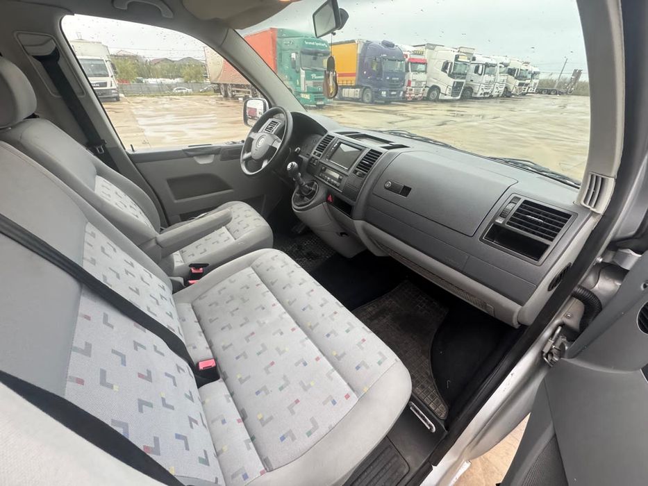 Volkswagen  Transporter T5  Caravelle 2.5TDI 174cp 2008 8+1 locuri