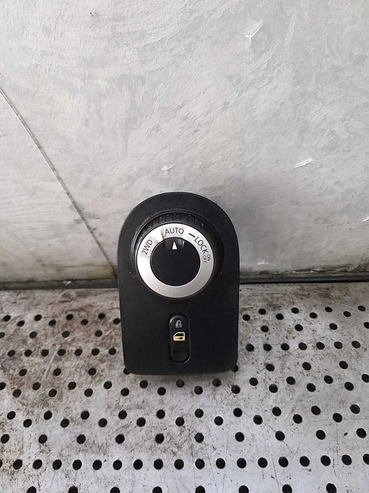 Buton actionare diferential nissan qashqai j10 96912jd60a