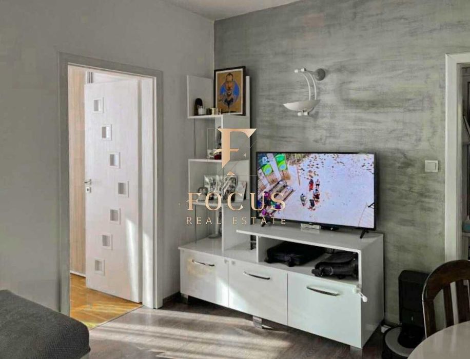 Продава се Тристаен апартамент в Пловдив, Христо Смирненски - 64 кв.м за 1980 €/кв.м - Снимка #1