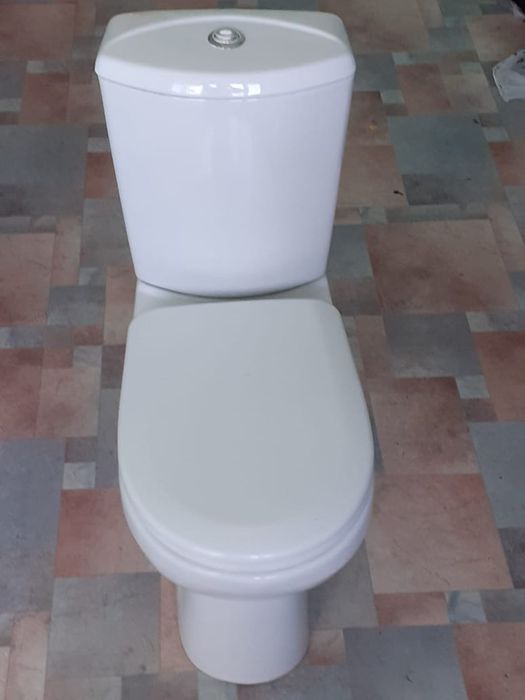 Продаю бу унитаз в отличном состояние.