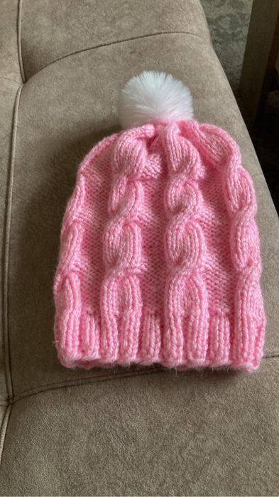 Шапки ръчно плетени