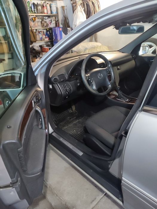 Мерседес С 240 (203)