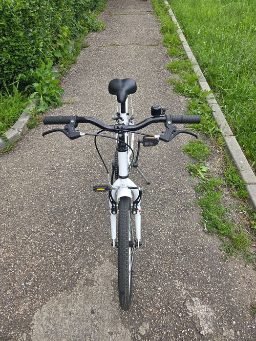 Bicicleta 20" -fete 7-11 ani