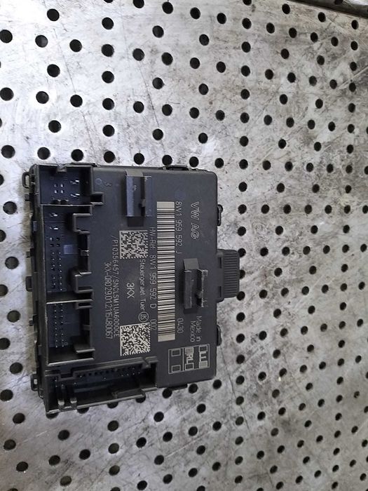 Modul calculator usa dreapta fata audi q5 2020 fy 8w1959592j 8w1959592d