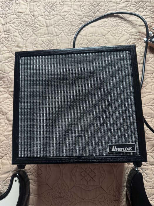 Vand Chitara Electrica Jackson sau Harley Benton + Amplif Ibanez