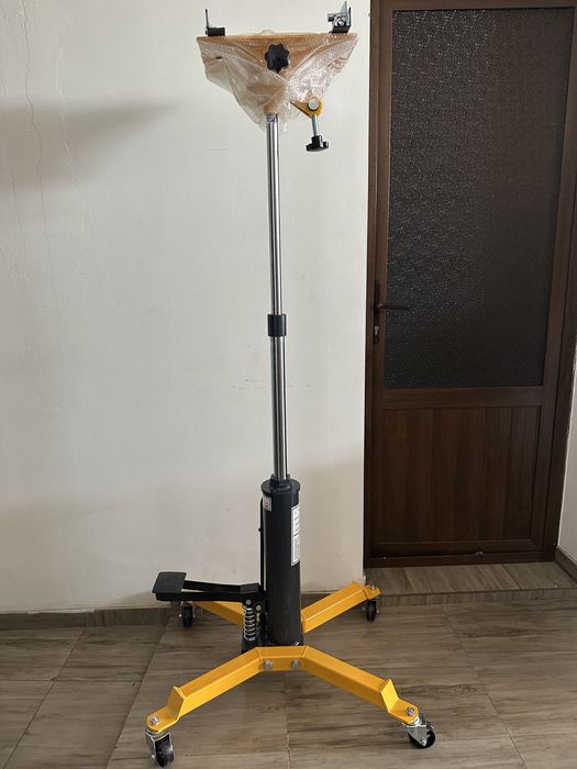 Домкрат трансмиссионный 2-х цилиндровый 0.6тон