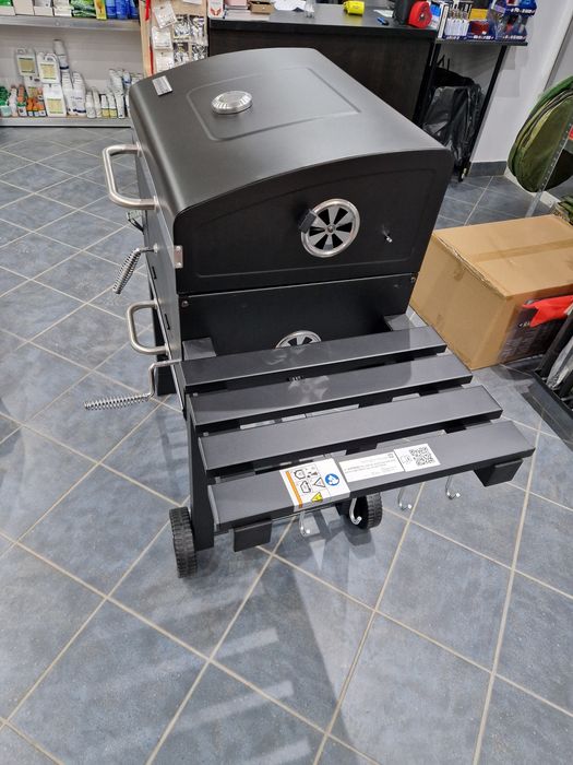 Gratar BBQ pe cărbune tip carucior