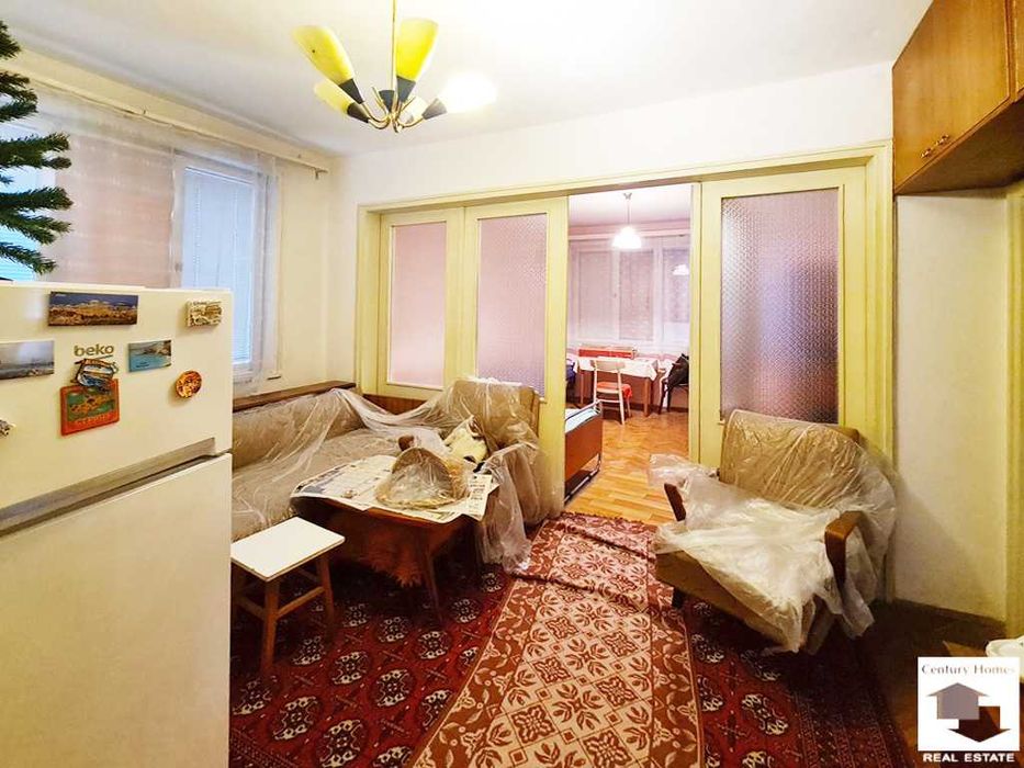 Продава се Многостаен апартамент в Велико Търново, Център - 113 кв.м за 1045 €/кв.м - Снимка #2