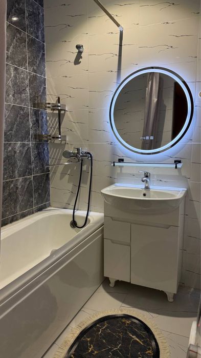 Yashnobod, 76,6 m² Estetik remont Mebel va texnika bilan 85 000 $