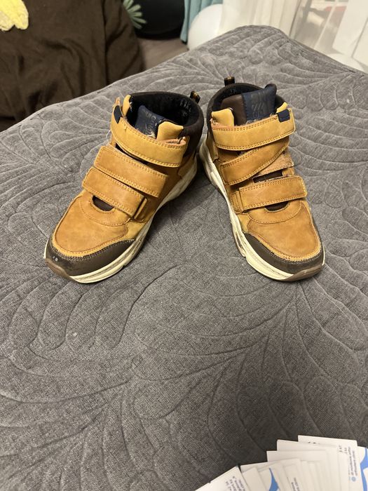 Ботинки демисезонные размер 34