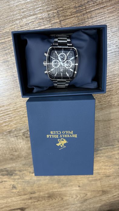 Продается часы 50000тг