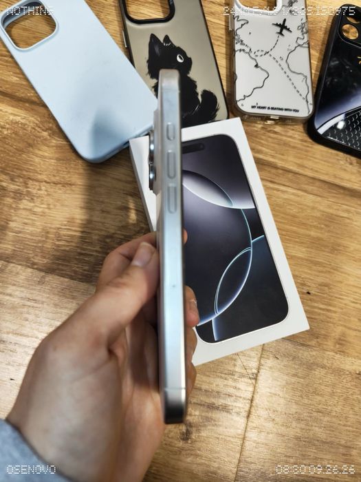 Продавам Iphone 16 pro