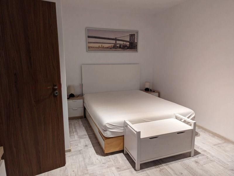 Дава се под наем Тристаен апартамент в София, Кръстова вада - 93 кв.м за 699 € - Снимка #1