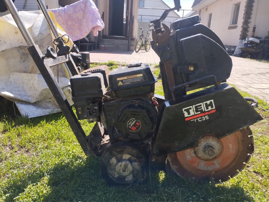 Продам Асфальторез