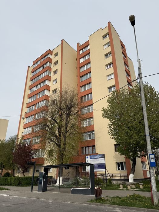 Apartament 2 camere – Micro 7, Hunedoara – Preț negociabil