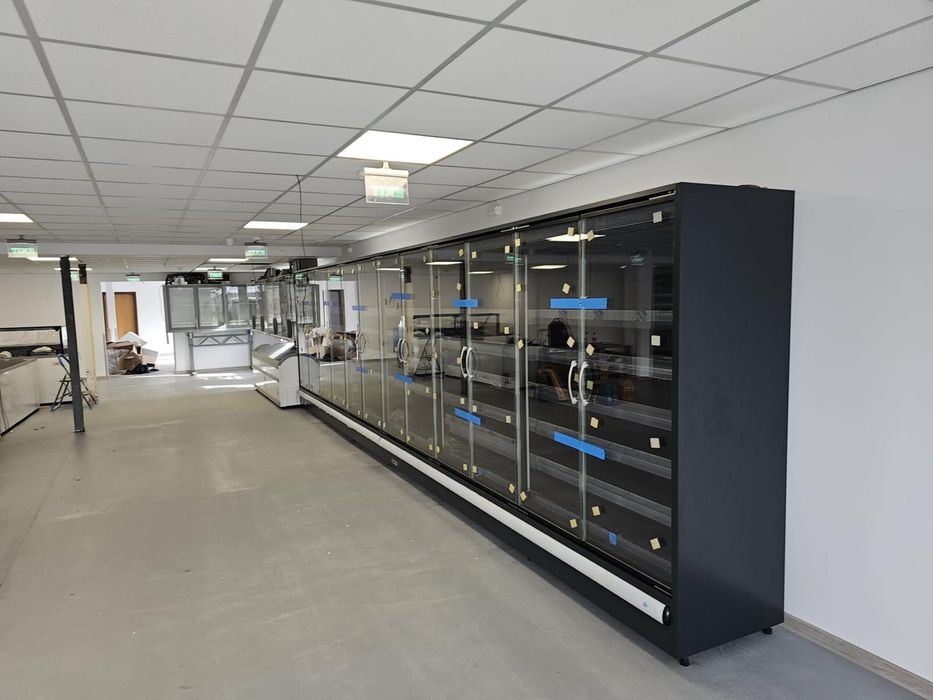 Vitrine frigorifice cu montaj gratis