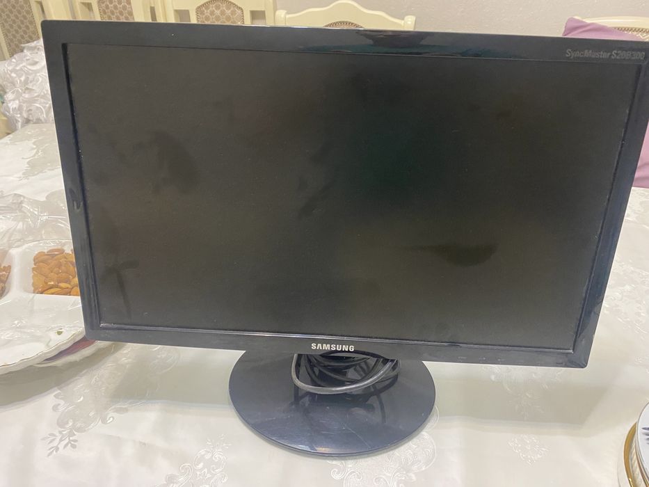 Продается монитор