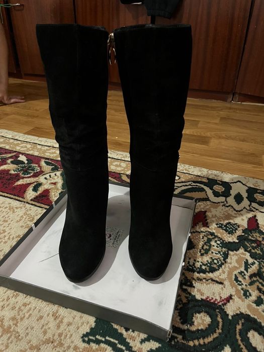 Хорошая обувь.