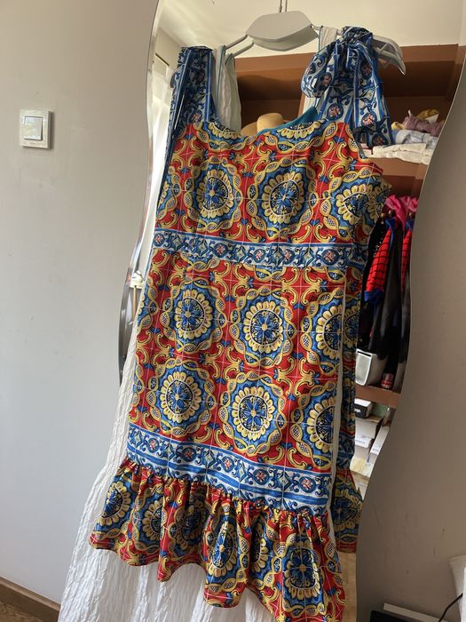 Vand lot rochite in stare perfecta 3 din ele sunt de la zara