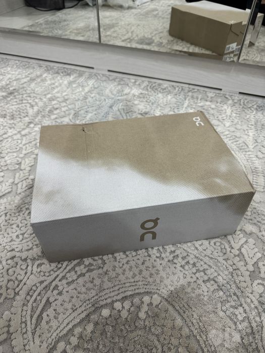 On Cloud 6 White/Black 42razmer