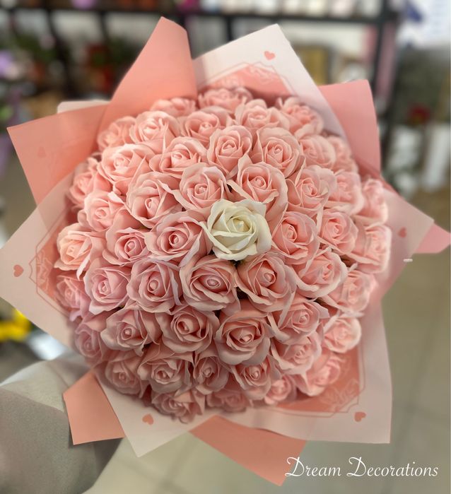 Букет вечни рози