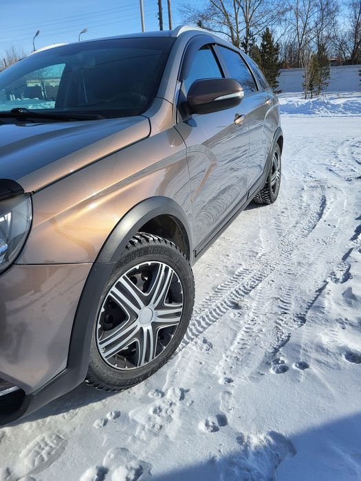 Лада Веста Кросс