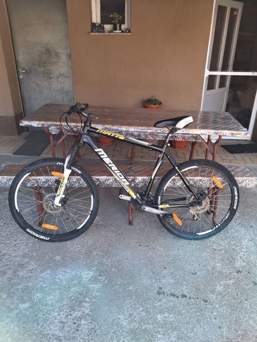 Vând bicicletă Merida  Mtts in stare bună de funcționare  cu roti  pe