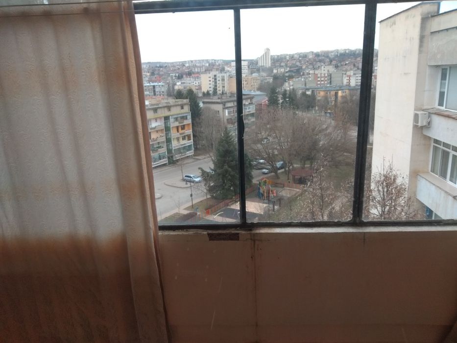 Давам под наем двустаен,южен,обзаведен апартамент в жк.Васил Левски