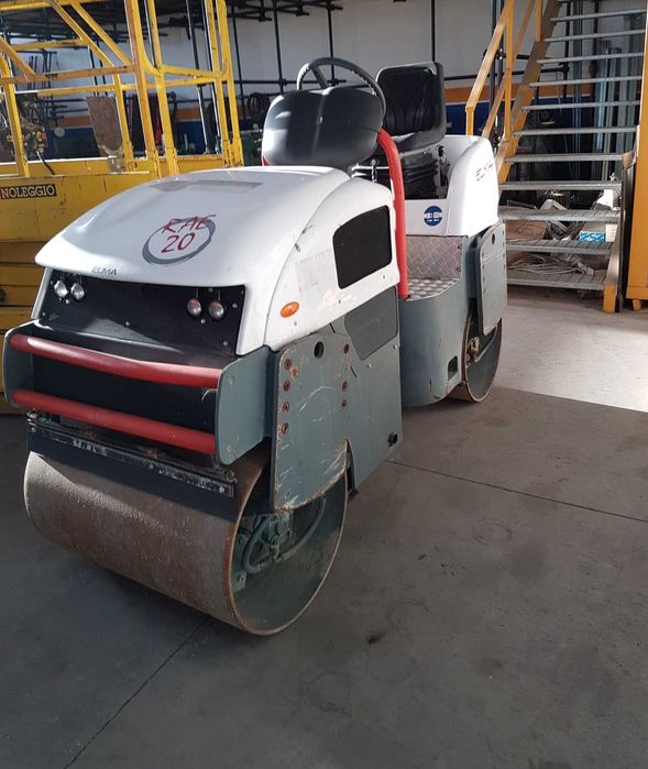 Miniexcavator Bobcat mini excavator miniincarcator utilaje basculabila
