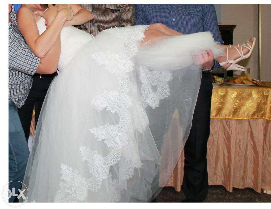 Платье свадебное