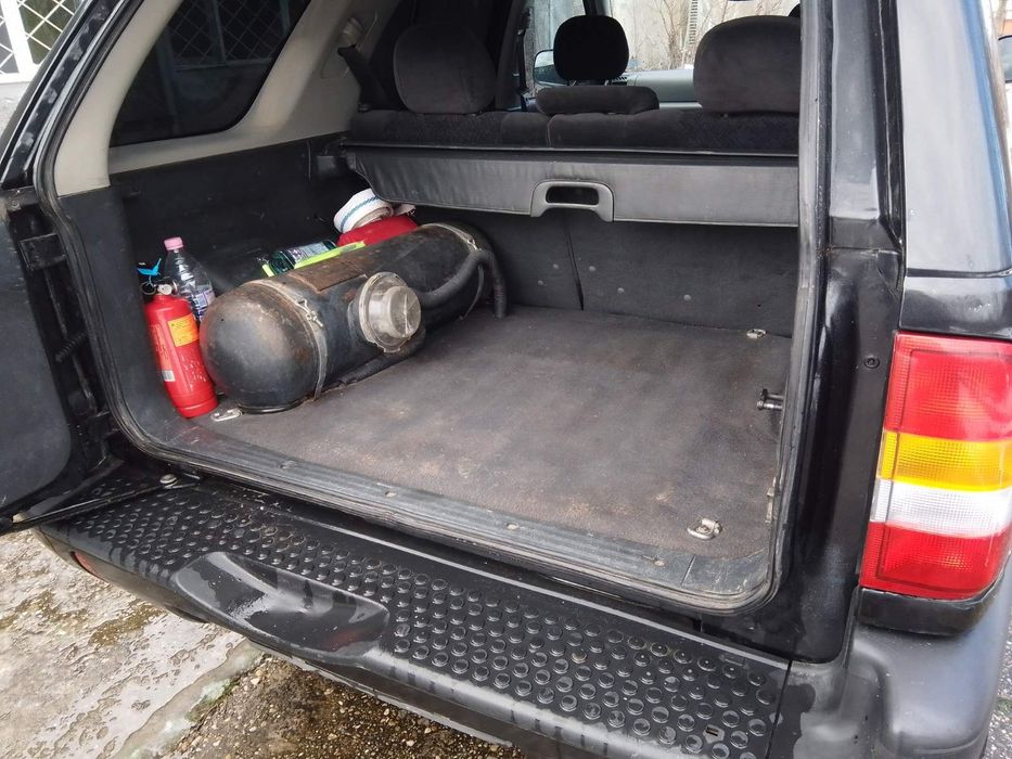 Опел Фронтера  Б , газ-бензин