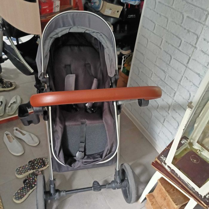 Коляска детская и автокресло