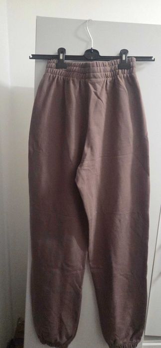 Pantaloni de trening pemtru femei Adidas,originali,marimea Xxs,maro,nou,cu eticheta
