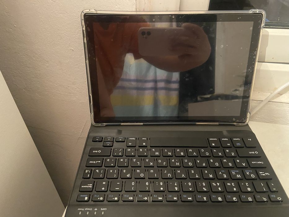 Продам Планшет GVILL2000 Срочно