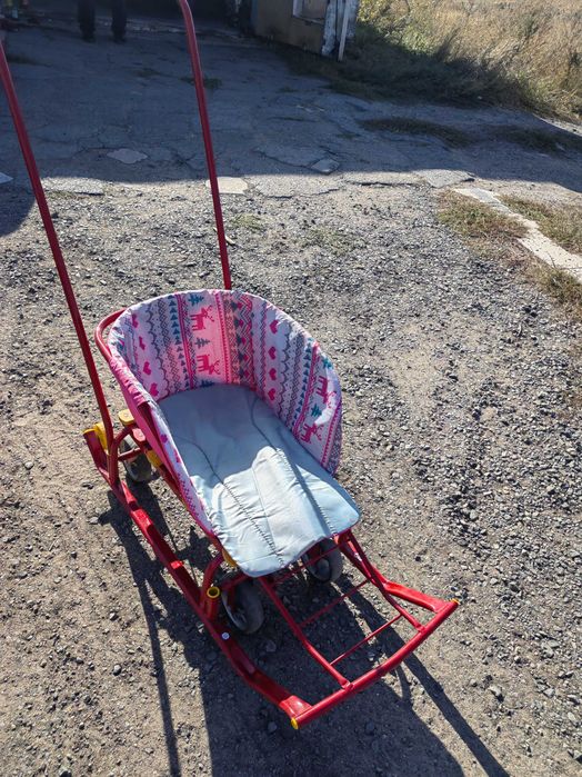 Санки детские, зима.