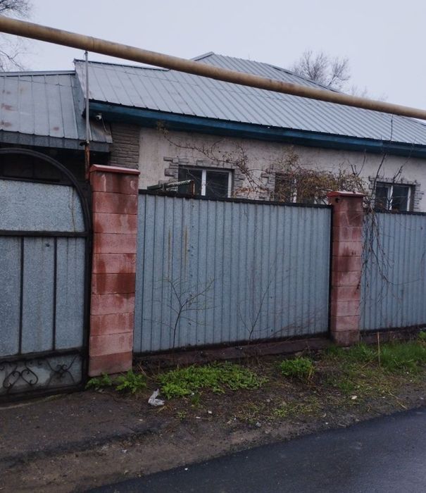 Продам дом срочно хорошее расположение