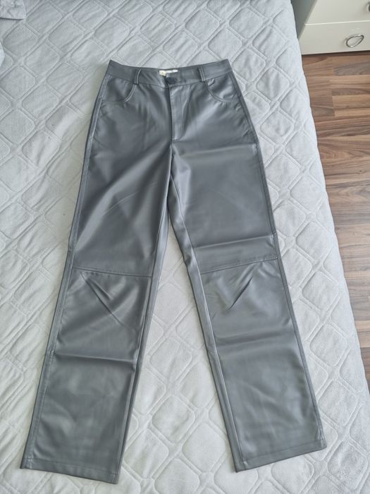 Кожаные брюки, шорты женские