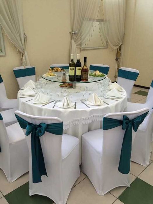 Столы и стулья в аренду