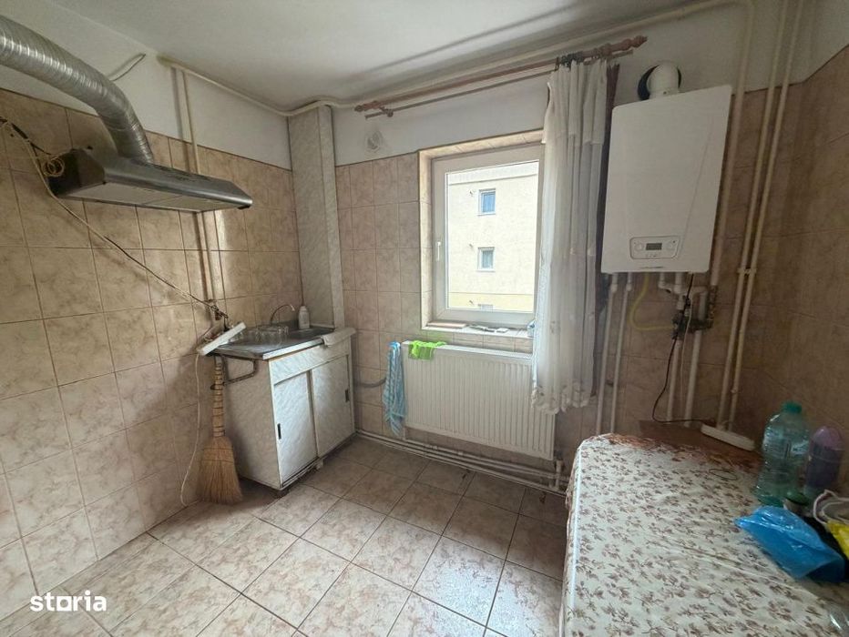 Apartament 3 camere , 2 bai , etaj intermediar , Radauti
